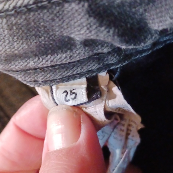 VINTAGE-D&G. Black denim mini skirt. Size 25 - Picture 4 of 11